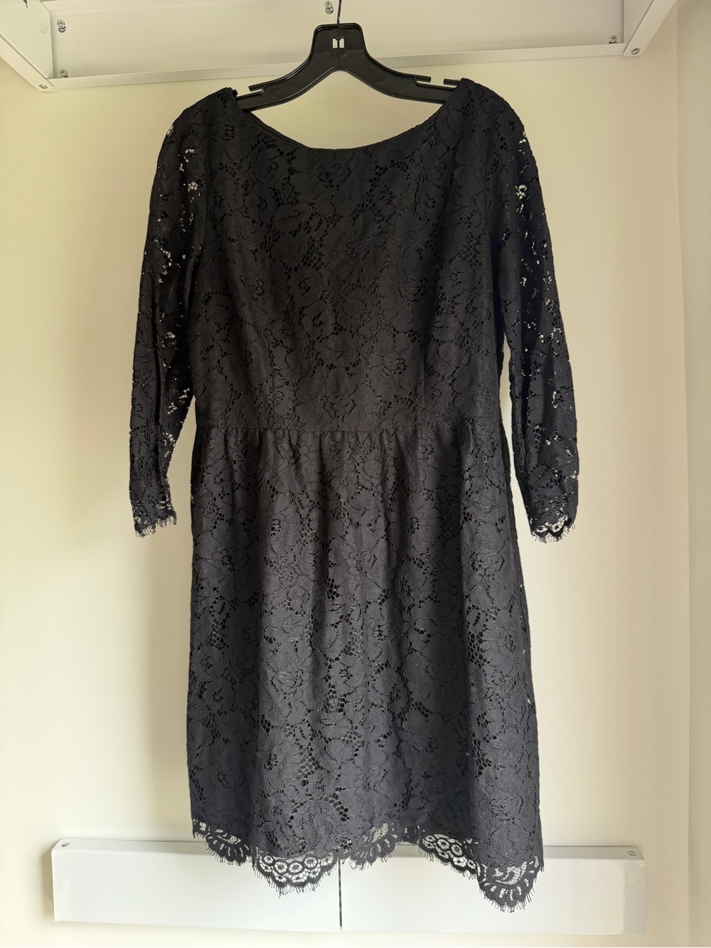 LOFT Black Lace Long-Sleeve Scoop-Neck Dress